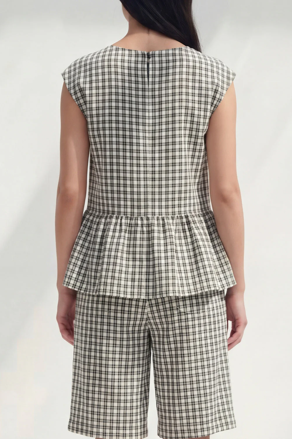 2 Piece Black and White Plaid Boat Neck Women Suits with Ruffles - Image 3