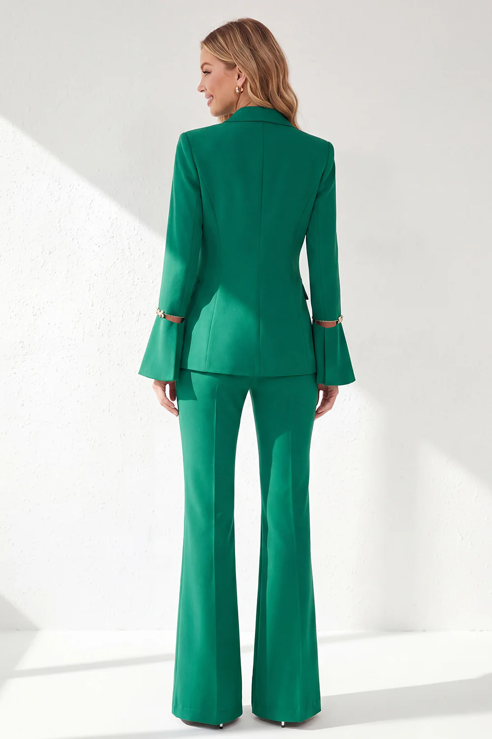 2-Piece Dark Green Double Breasted Peak Lapel Prom Suits with Flare Sleeves - Image 4