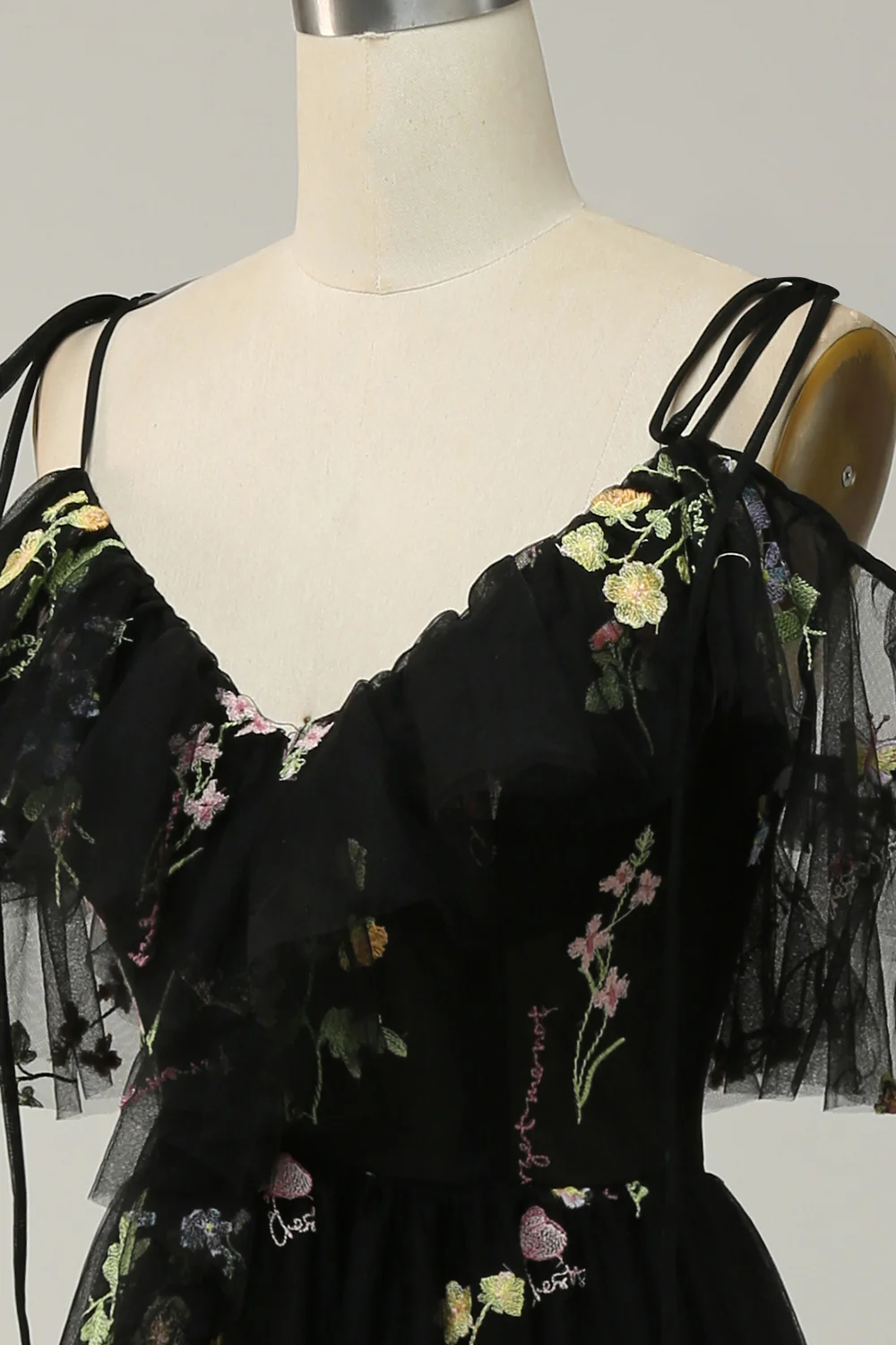A-Line V-Neck Spaghetti Straps Embroidery Green Long Prom Dress with Slit - Image 12
