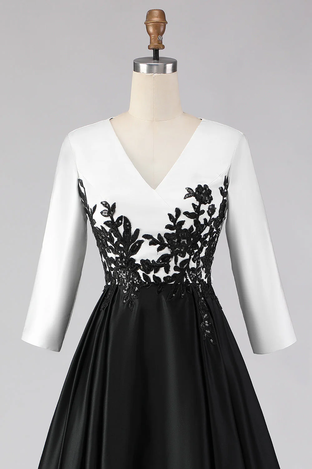 Black and White High Low A Line Mother of the Bride Dress wth Appliques - Image 5