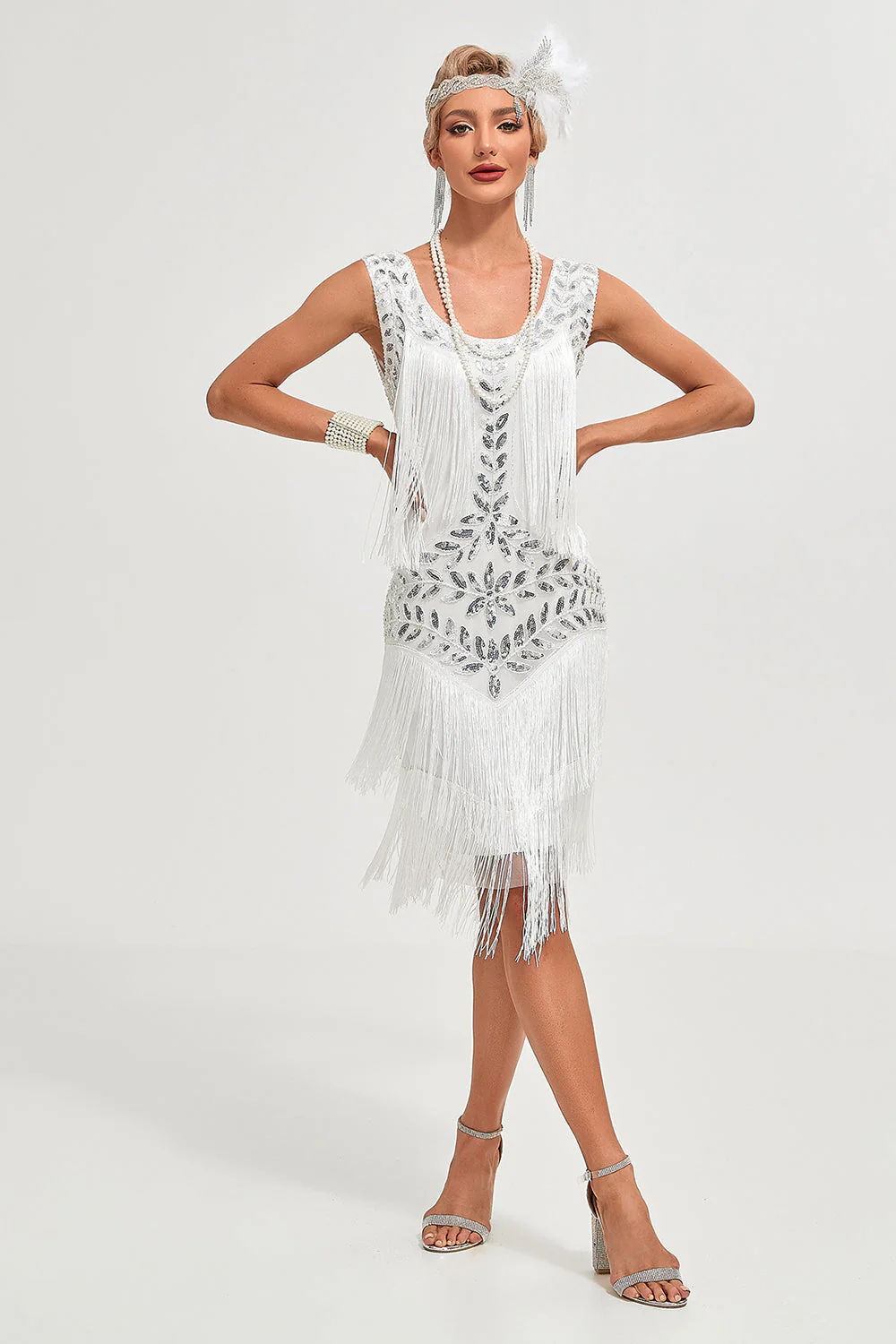 Plus Size Champagne Gatsby 1920s Flapper Dress with Sequins and Fringes - Image 24