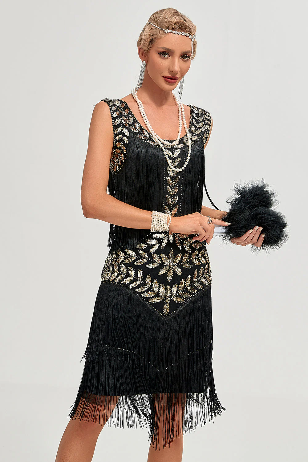 Champagne Gatsby 1920s Dress with Sequins and Fringes - Image 20