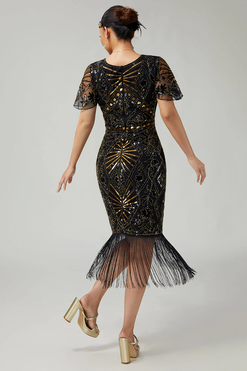Black Golden Bodycon Fringed Sequin 1920s Dress With 5-Piece Accessories Set - Image 2