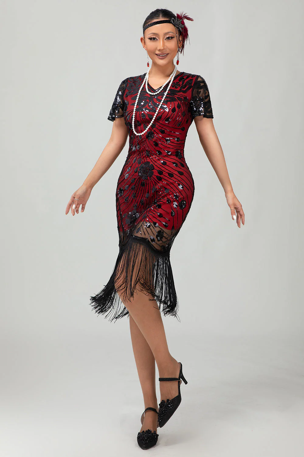 Black Golden Gatsby Sequin 1920s Dress With Fringes - Image 21