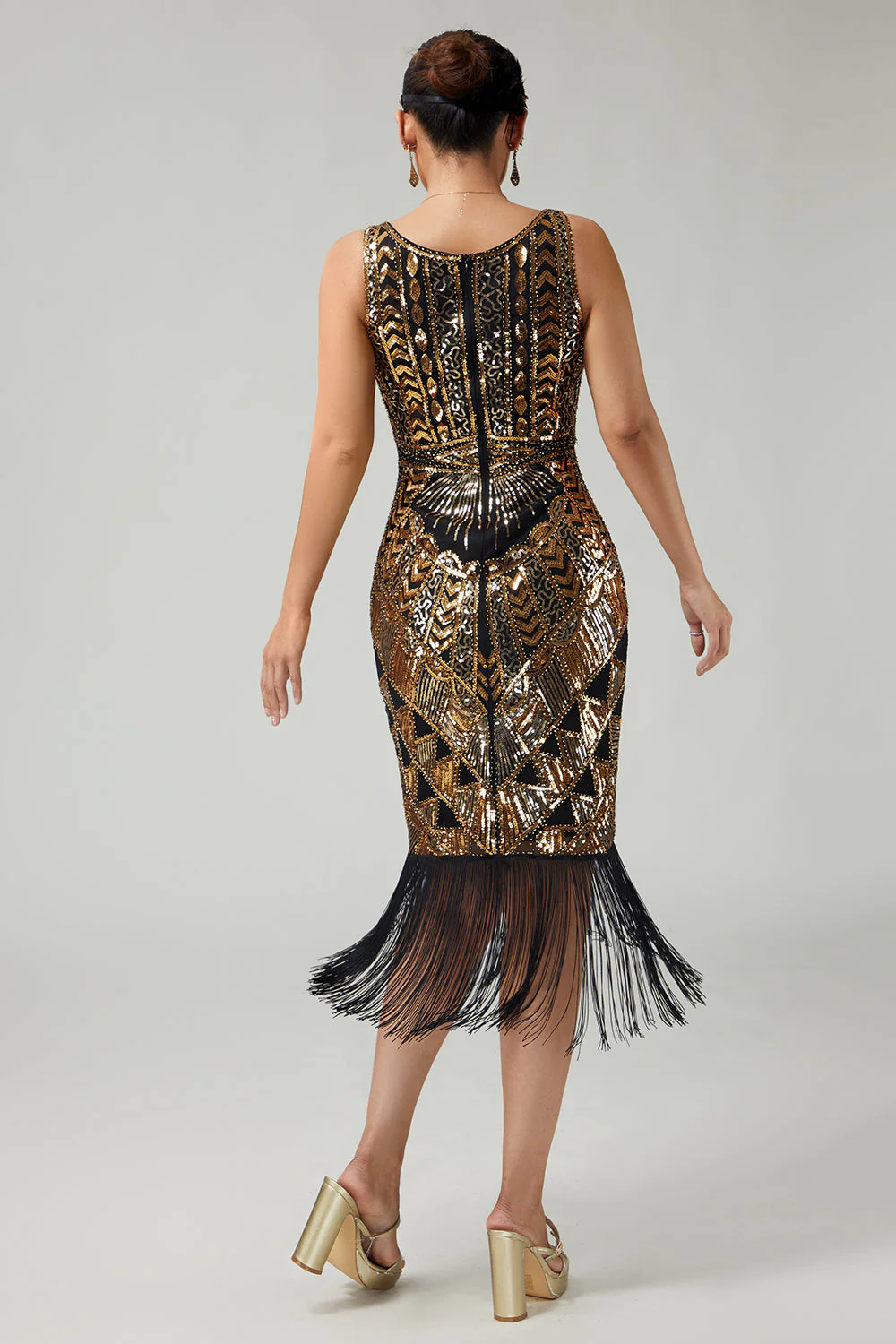 Black Golden Sequin Bodycon Fringed 1920s Dress With 5-Piece Accessories Set - Image 2