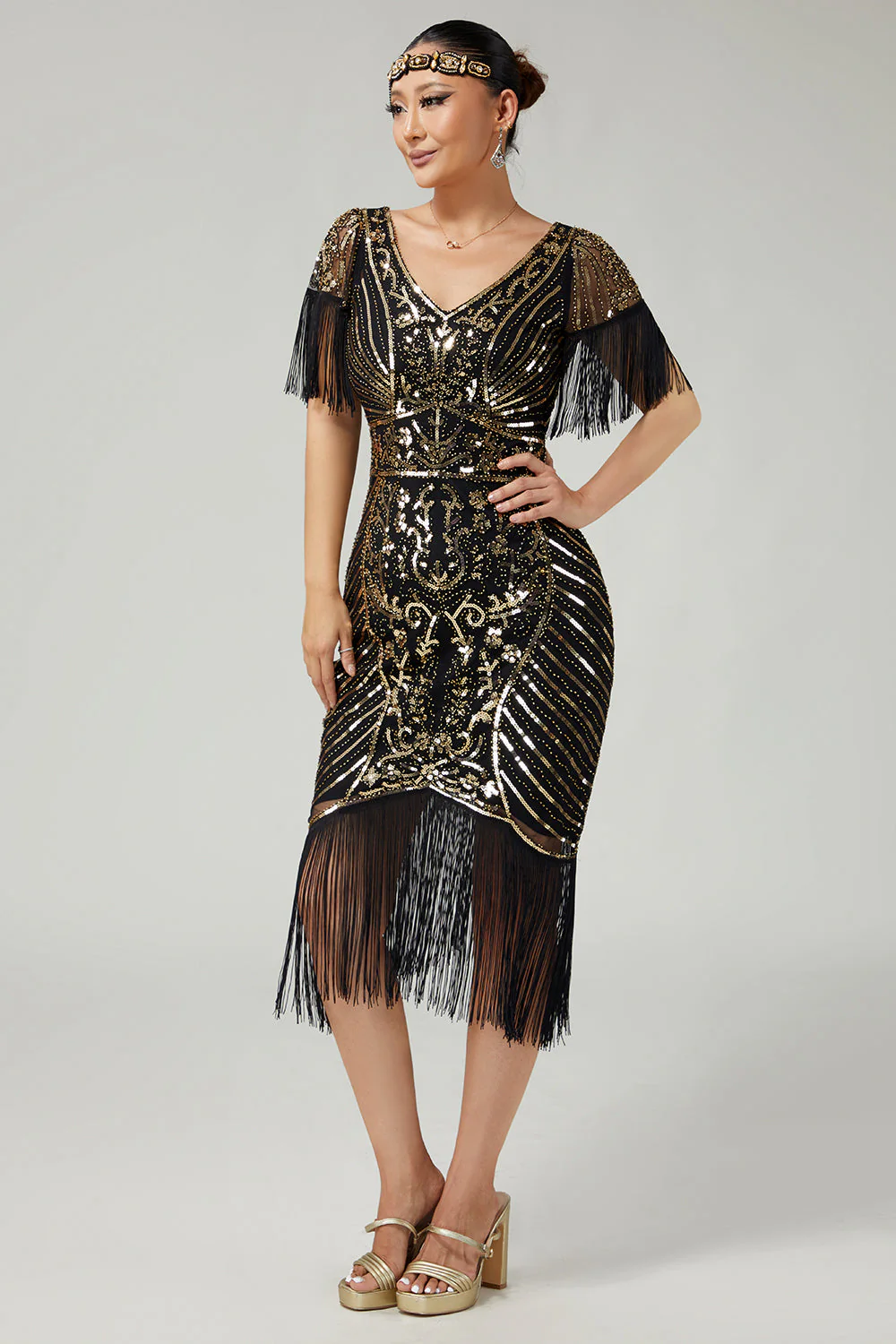 Black Golden V-Neck 1920s Dress With Sequins and Fringes - Image 7
