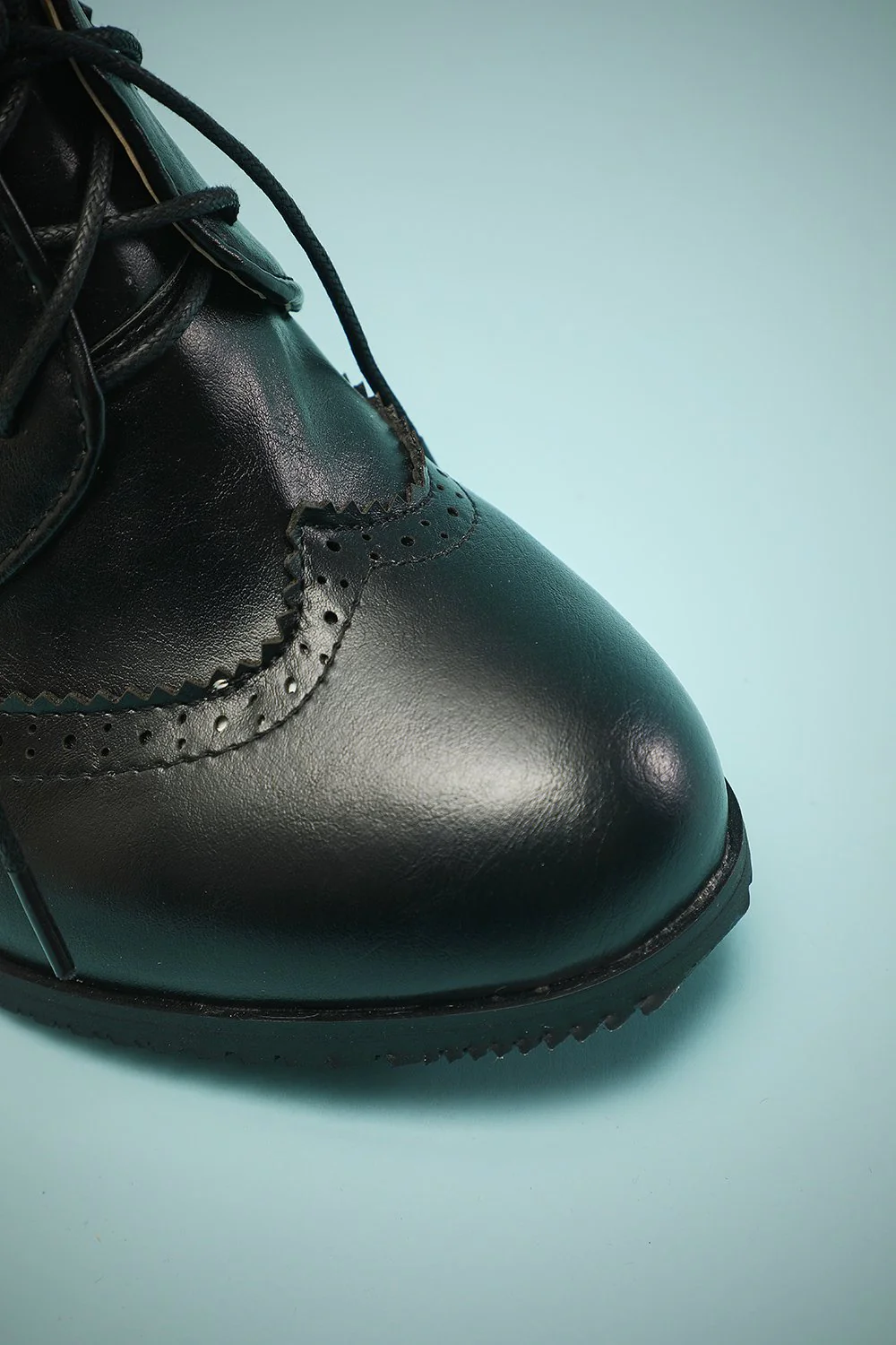 Black Leather Chunky Heels - Image 7