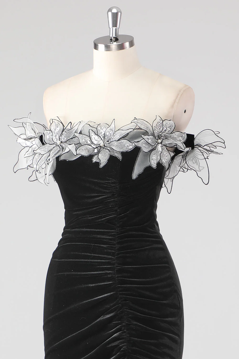 Black Mermaid Strapless Pleated Formal Dress With 3D Flowers - Image 6