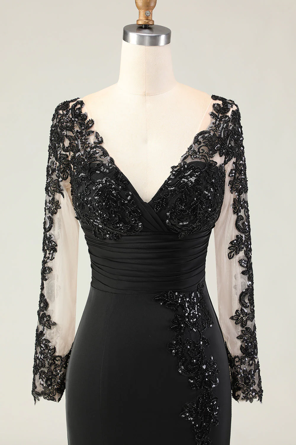 Black Mermaid V-Neck Long Mother of the Bride Dress with Lace Appliques - Image 6