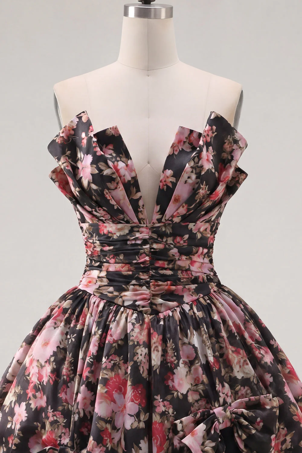 Black Pink Floral A Line Strapless Ruched Short Cocktail Dress with Bows - Image 5