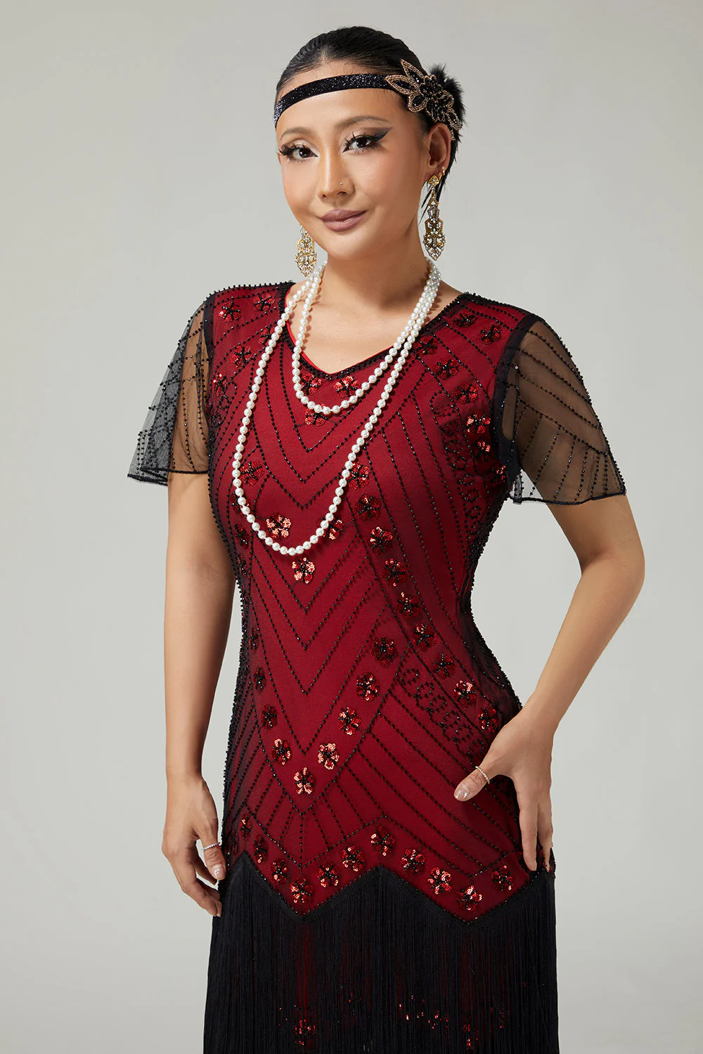 Black Red Fringed Bodycon Beaded 1920s Dress With 5-Piece Accessories Set - Image 4