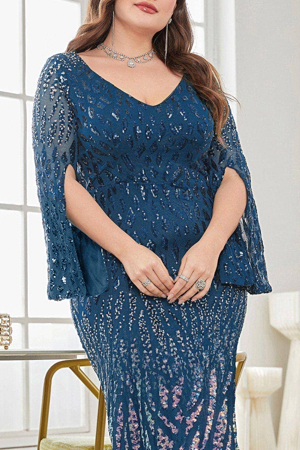 Black Sequin V-Neck Plus Size Mother of the Bride Dress - Image 17