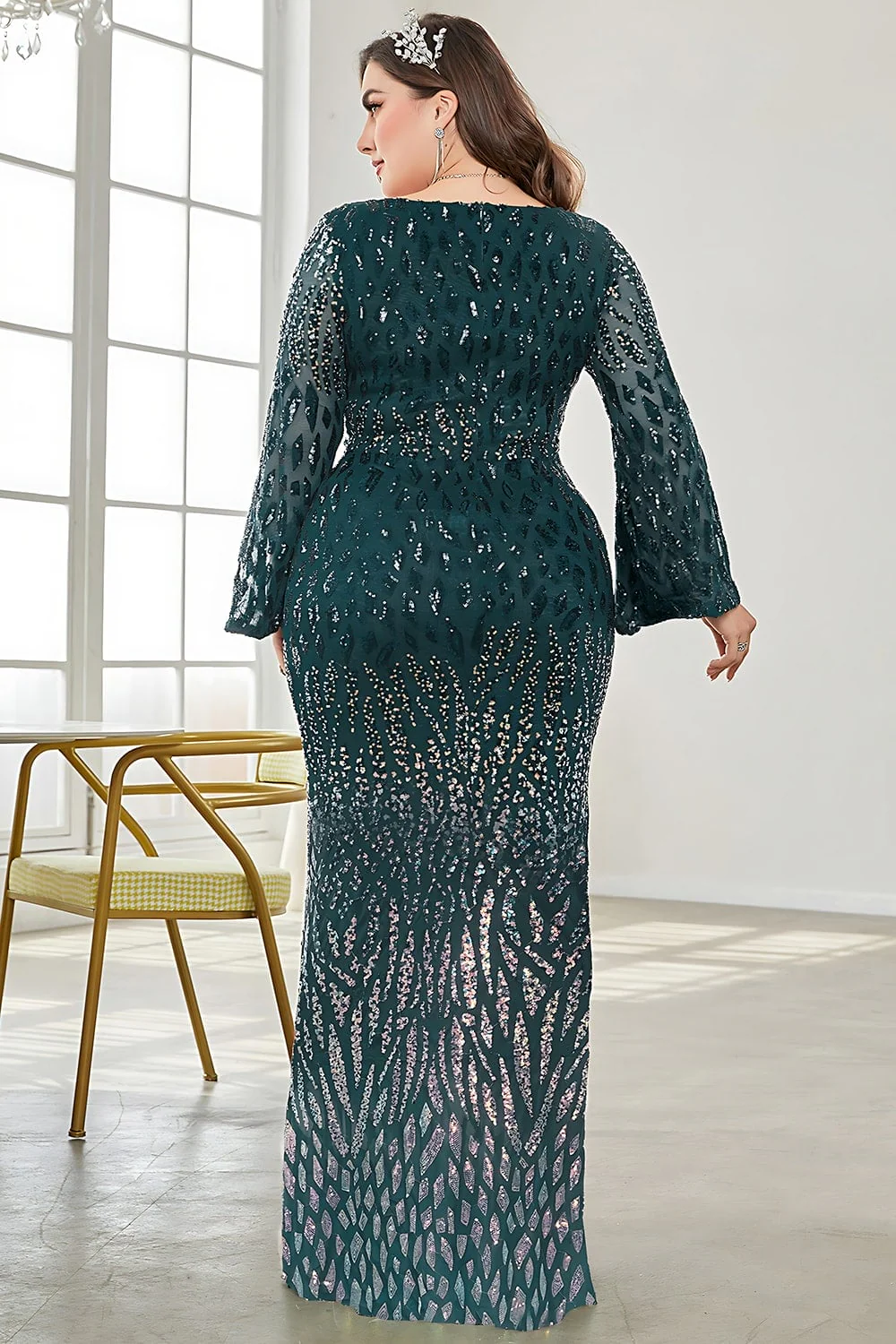 Black Sequin V-Neck Plus Size Mother of the Bride Dress - Image 20