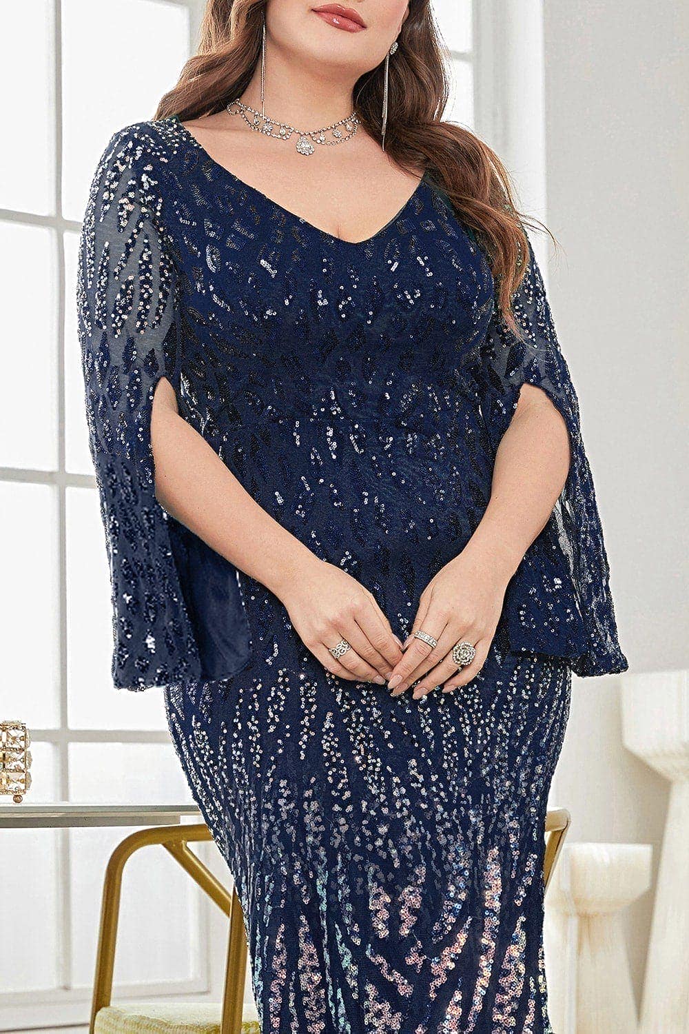 Black Sequin V-Neck Plus Size Mother of the Bride Dress - Image 28