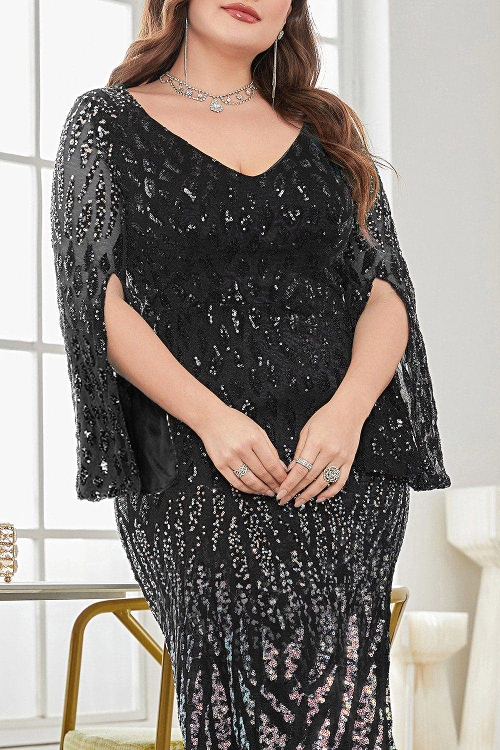 Black Sequin V-Neck Plus Size Mother of the Bride Dress - Image 6