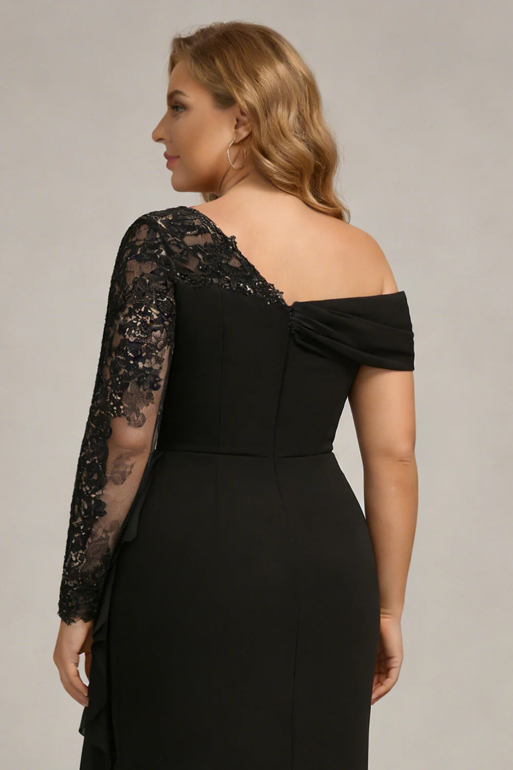 Black Sheath Long Sleeves Ruched Plus Size Mother of the Bride Dress - Image 4