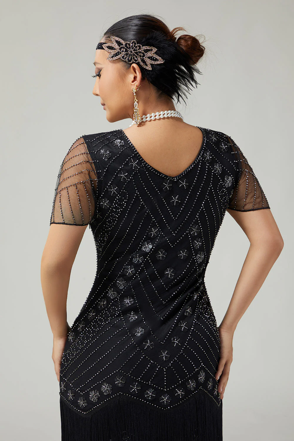 Black Silver Beaded Bodycon Fringed 1920s Dress With 5-Piece Accessories Set - Image 5