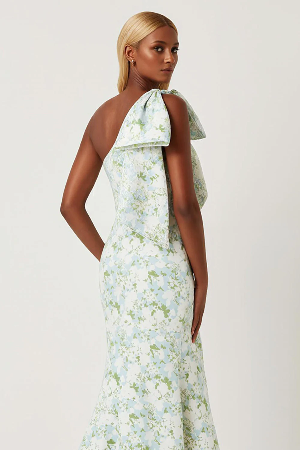 Blue White Flower One Shoulder Mermaid Print Long Bridesmaid Dress with Bow - Image 4