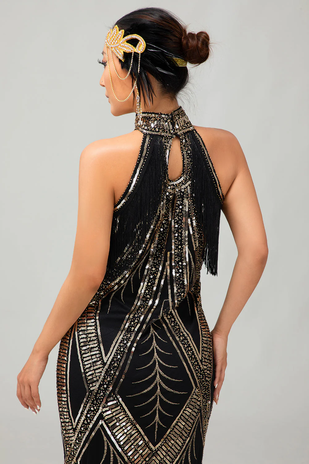 Bodycon Halter Black Golden Sequin 1920s Dress With Fringes - Image 7