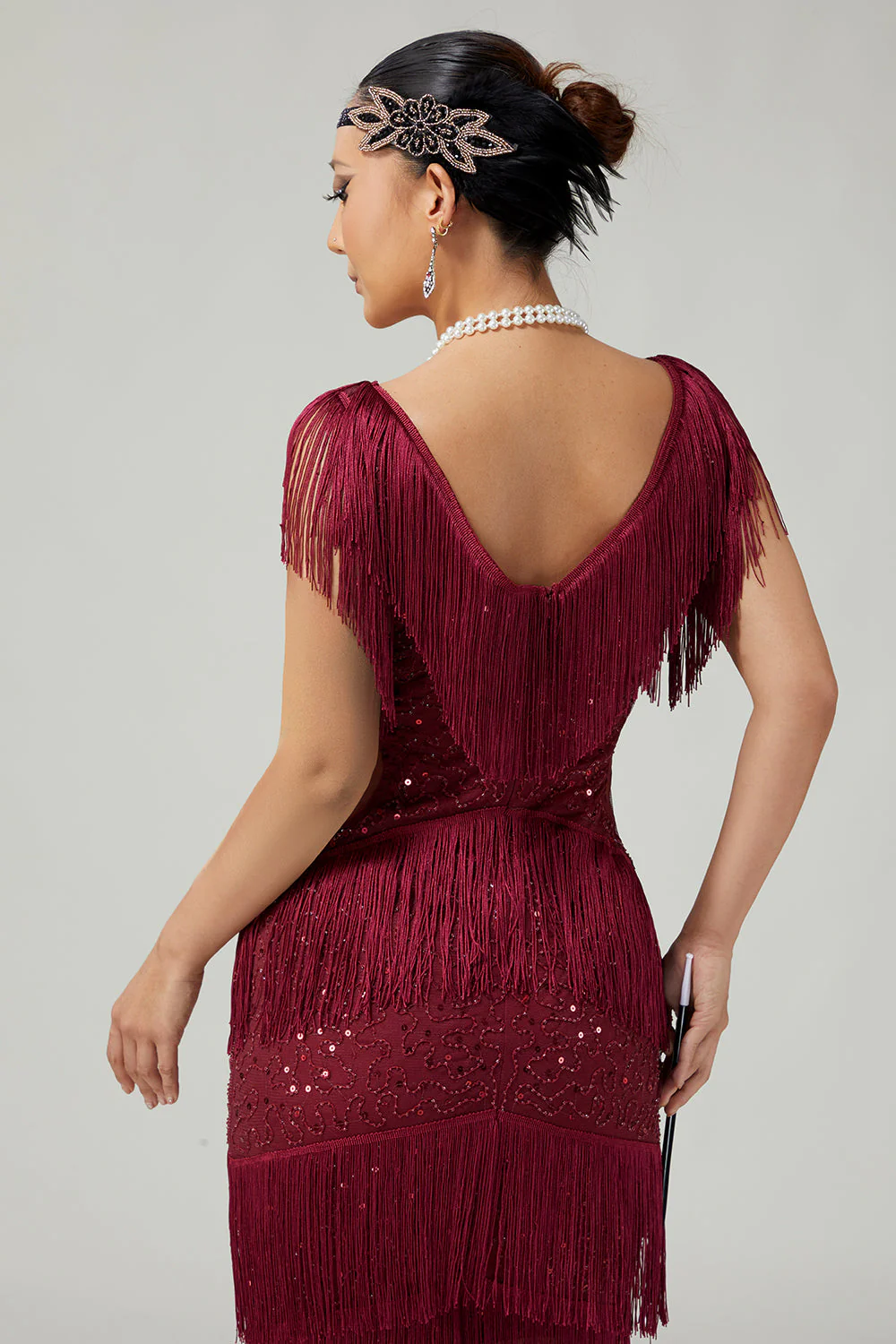 Bodycon Sequin Burgundy Tiered Fringed Sequin 1920s Dress with 5-Piece Accessories Set - Image 5