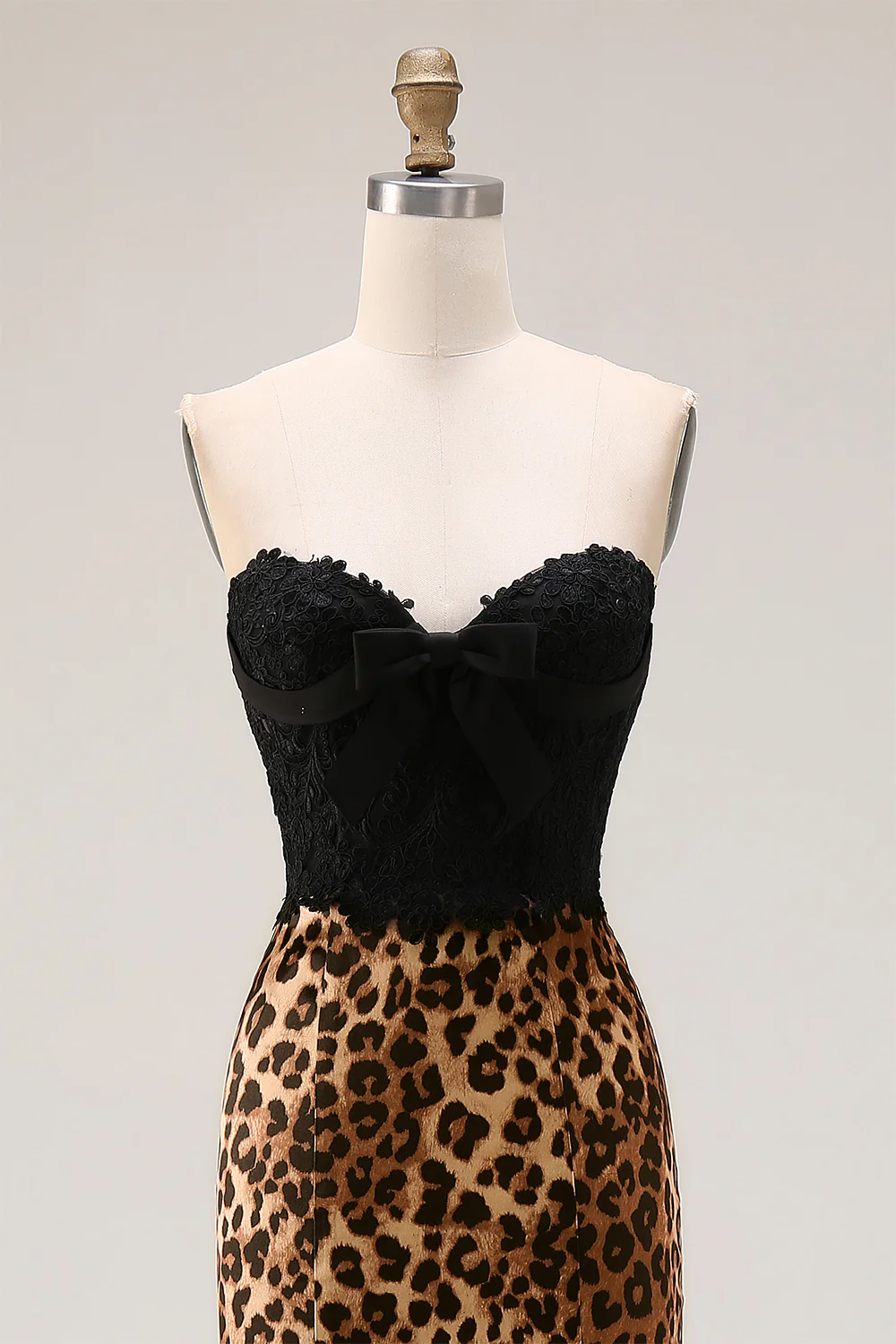 Brown Leopard Mermaid Sweetheart Lace Applique Long Prom Dress with Bow - Image 4