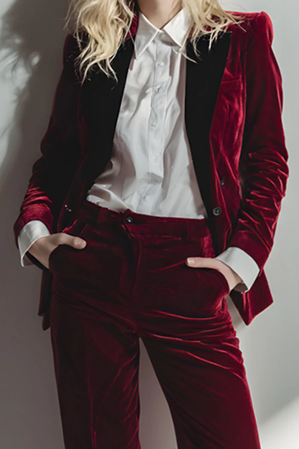 Burgundy 2 Piece Velvet Long Sleeve Business Suits with Pockets - Image 2