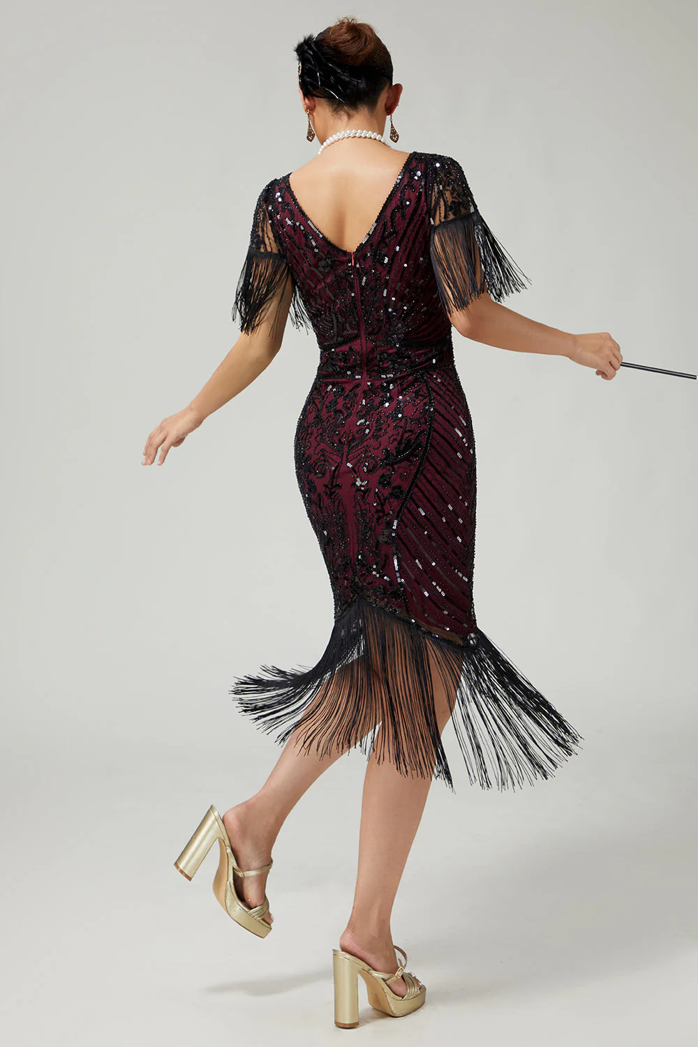 Burgundy Bodycon Sequin Fringed 1920s Dress With 5-Piece Accessories Set - Image 2