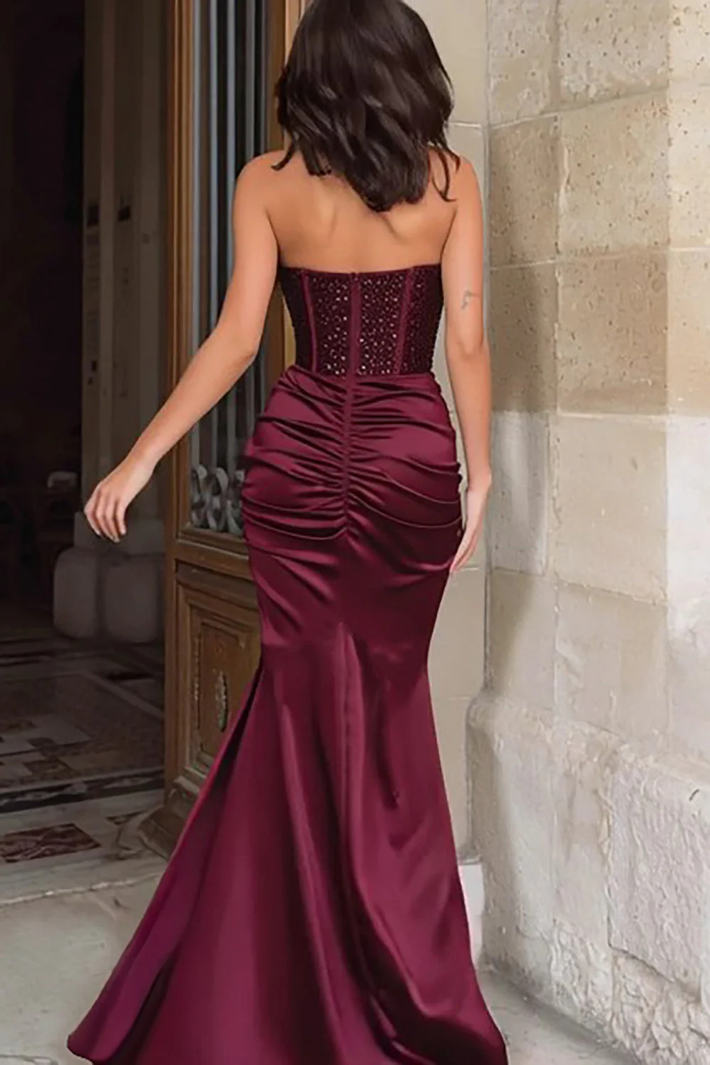 Burgundy Sequins Mermaid Sweetheart Corset Ruched Long Evening Dress With Slit - Image 2