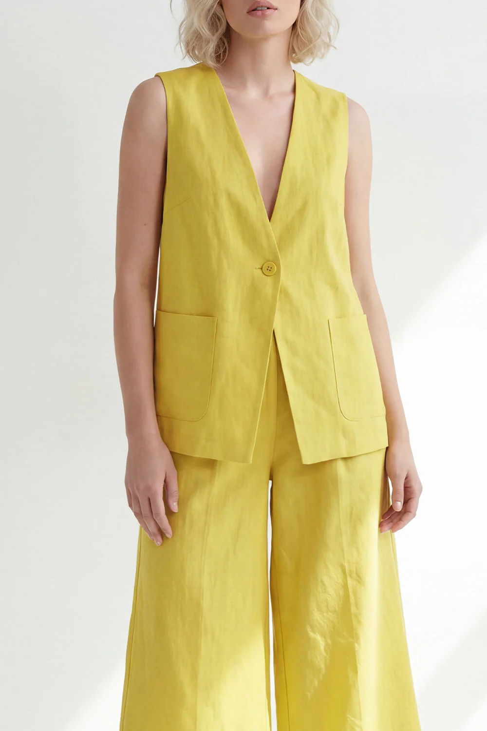 Butter Yellow V-Neck One Button Midi Leisure Sleevelsss Women Suit - Image 3