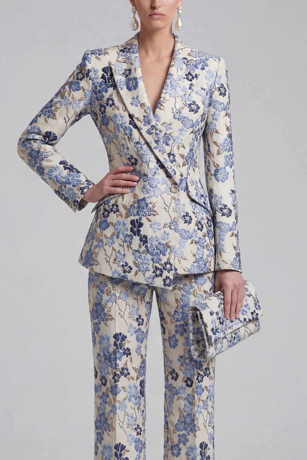Champagne 2 Piece Floral Peak Lapel Double Breasted Prom Suits - Image 11
