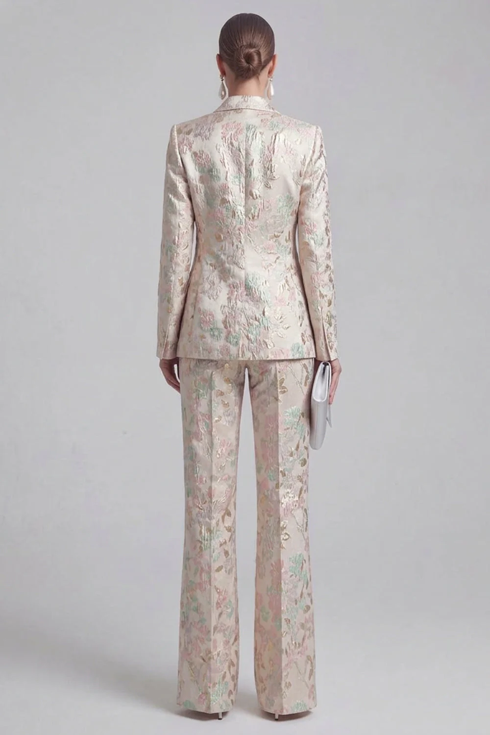 Champagne 2 Piece Floral Peak Lapel Double Breasted Prom Suits - Image 2