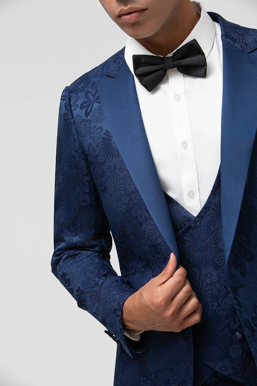 Dark Blue 3 Piece Peak Lapel Jacquard One Button Men's Prom Suits - Image 8