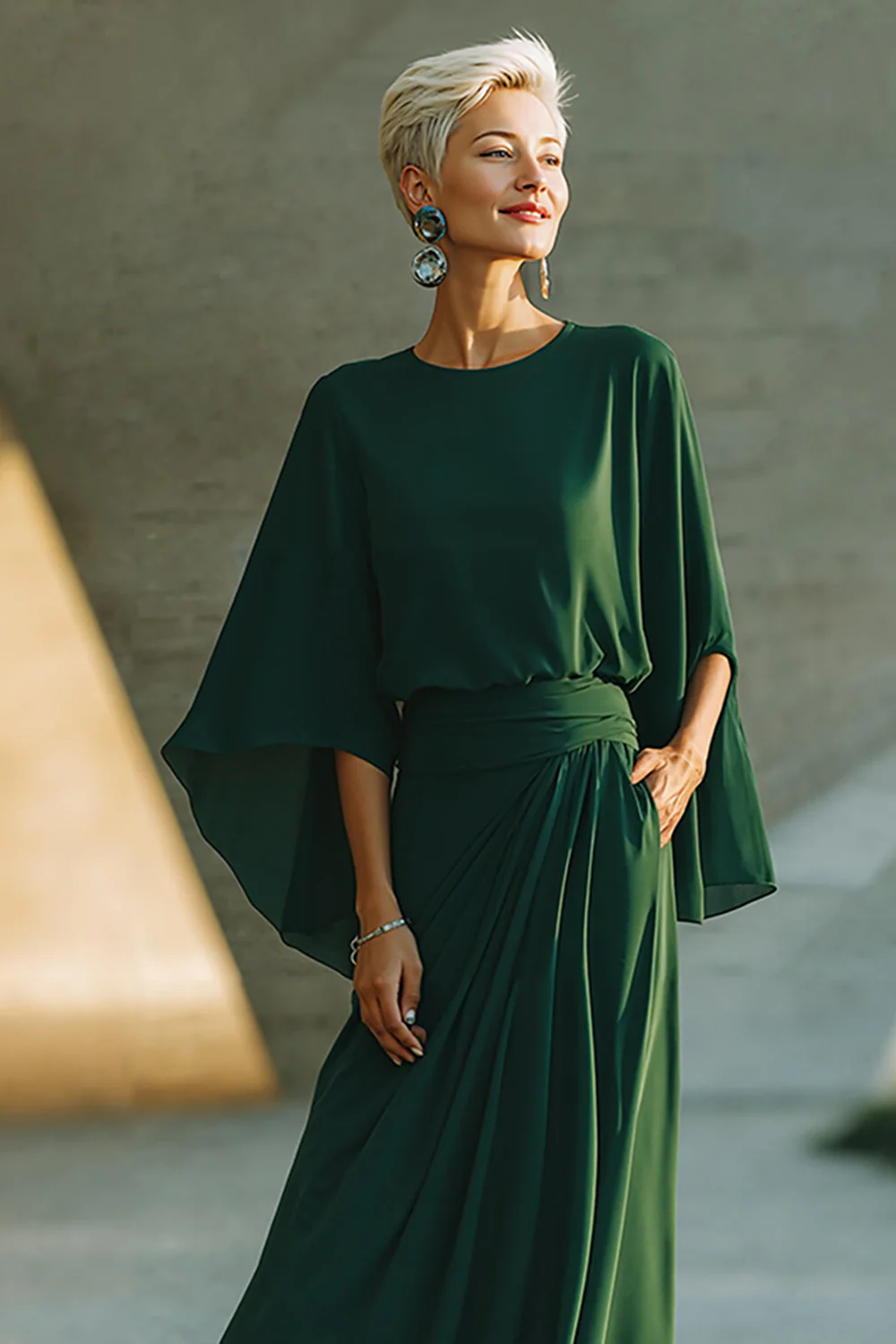 Dark Green A-Line Round Neck Long Mother Of The Bride Dress - Image 3