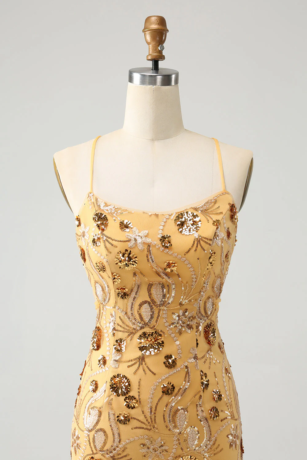 Glitter Yellow Sequined Embroidery Tight Short Graduation Dress with Beading - Image 4