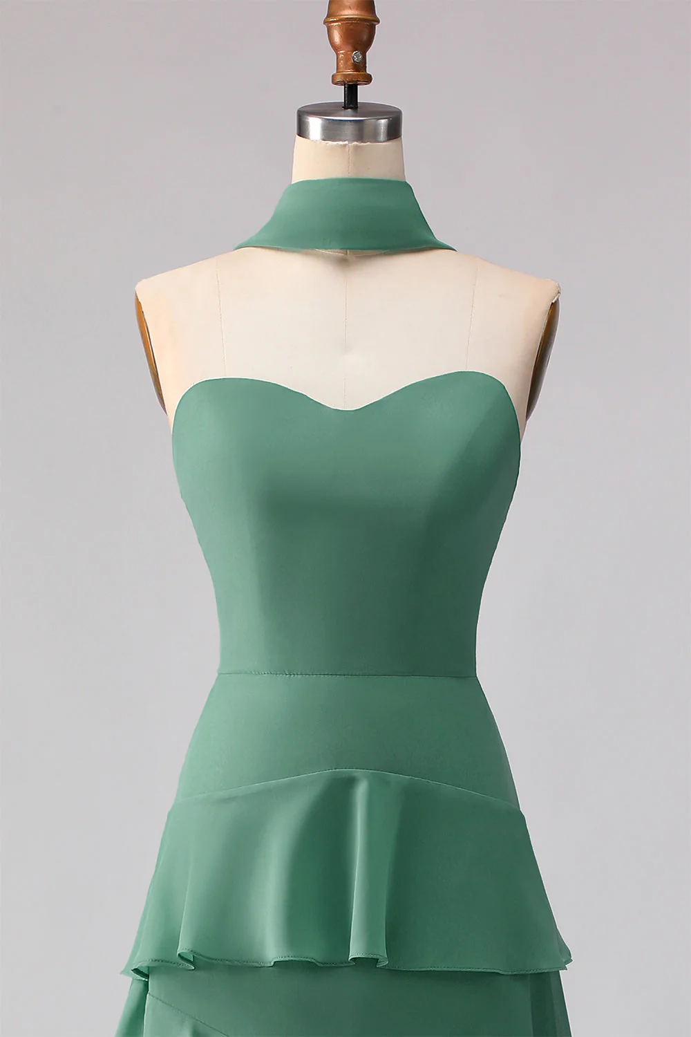 Green A-Line Ruffled Sweetheart Long Bridesmaid Dress with a Neck Scarf - Image 4