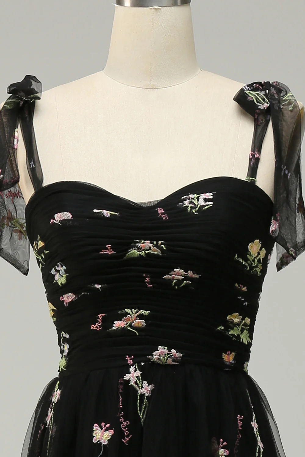 Green Long Prom Dress With Embroidery - Image 13