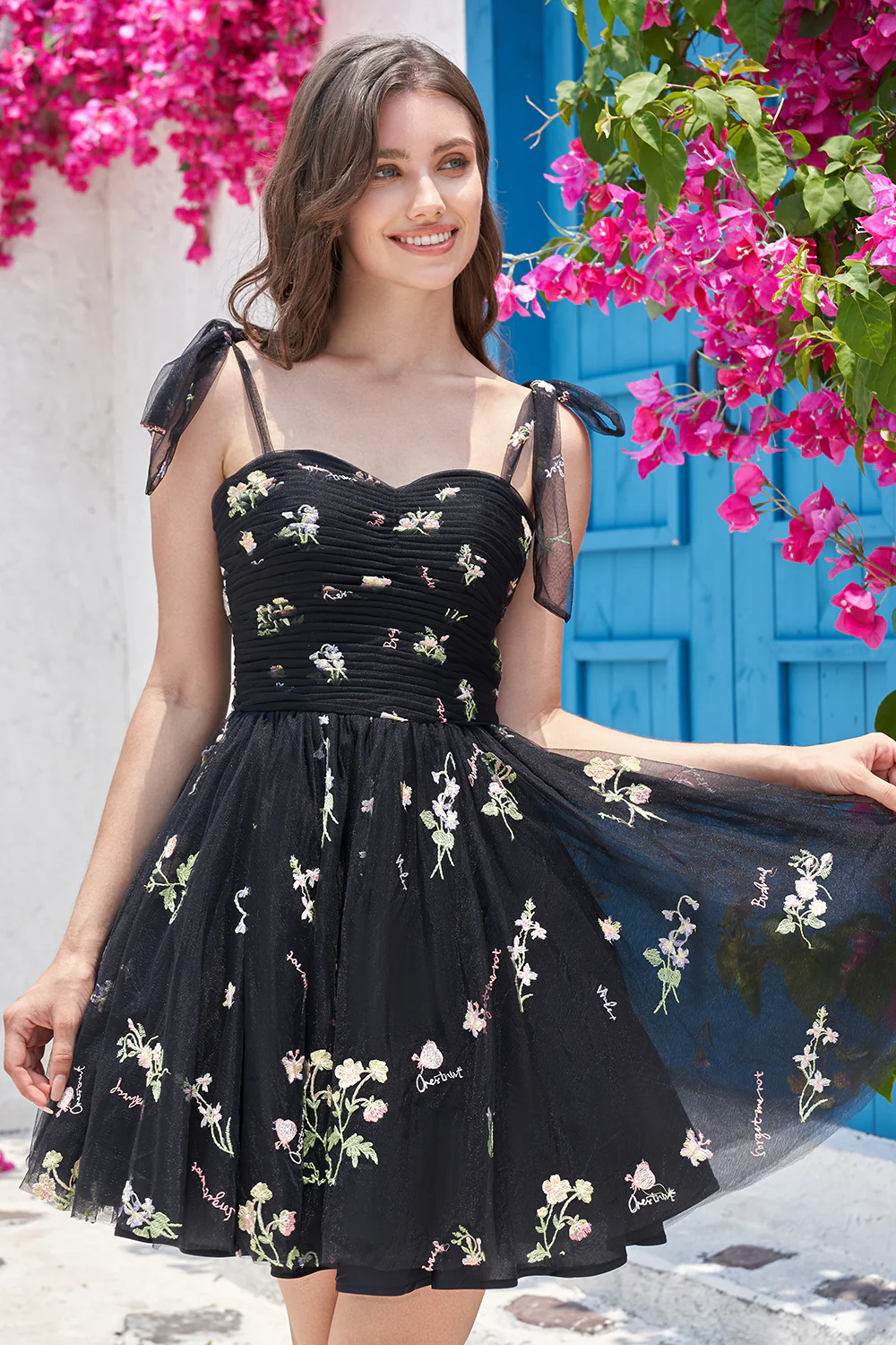 Green Short A-Line Graduation Dress With Embroidery - Image 11