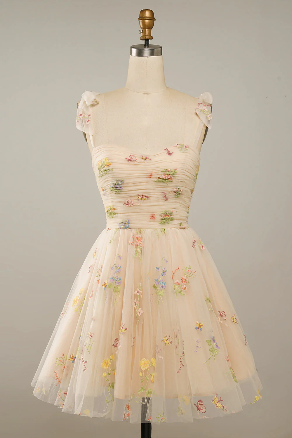 Green Short A-Line Graduation Dress With Embroidery - Image 9