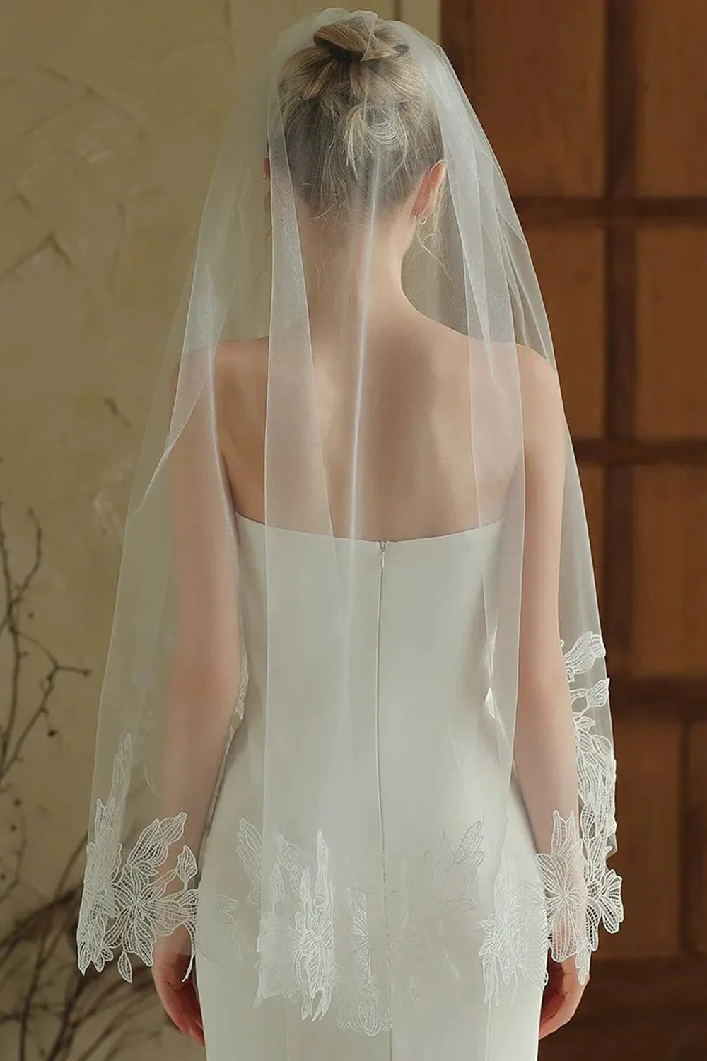 Ivory Floral Midi Wedding Veil with Appliques - Image 2