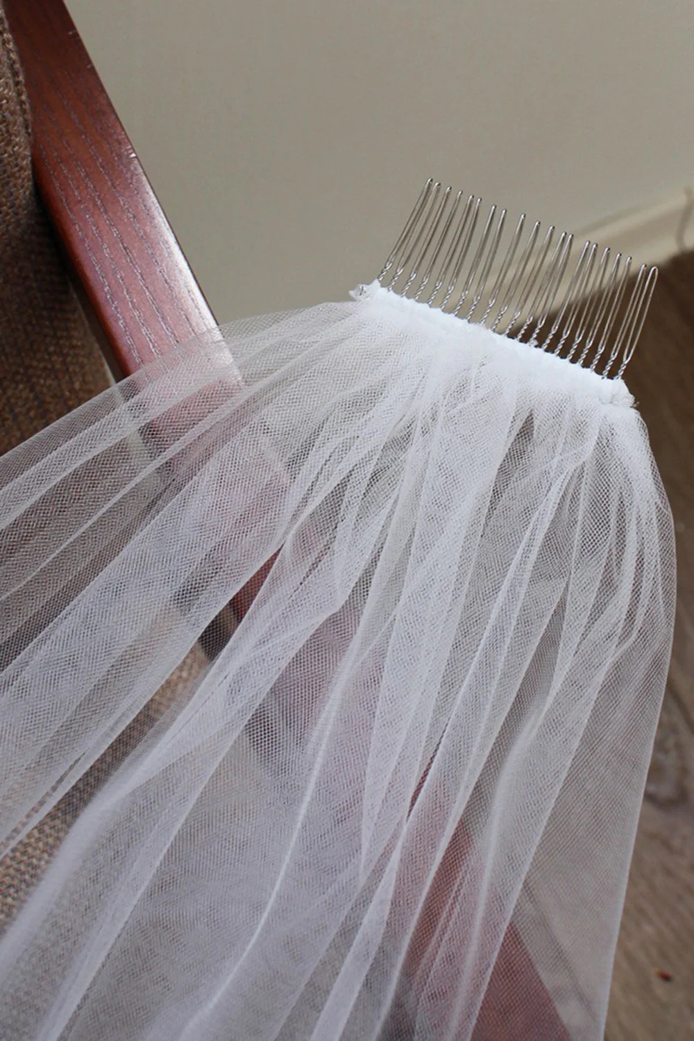 Ivory Floral Midi Wedding Veil with Appliques - Image 6