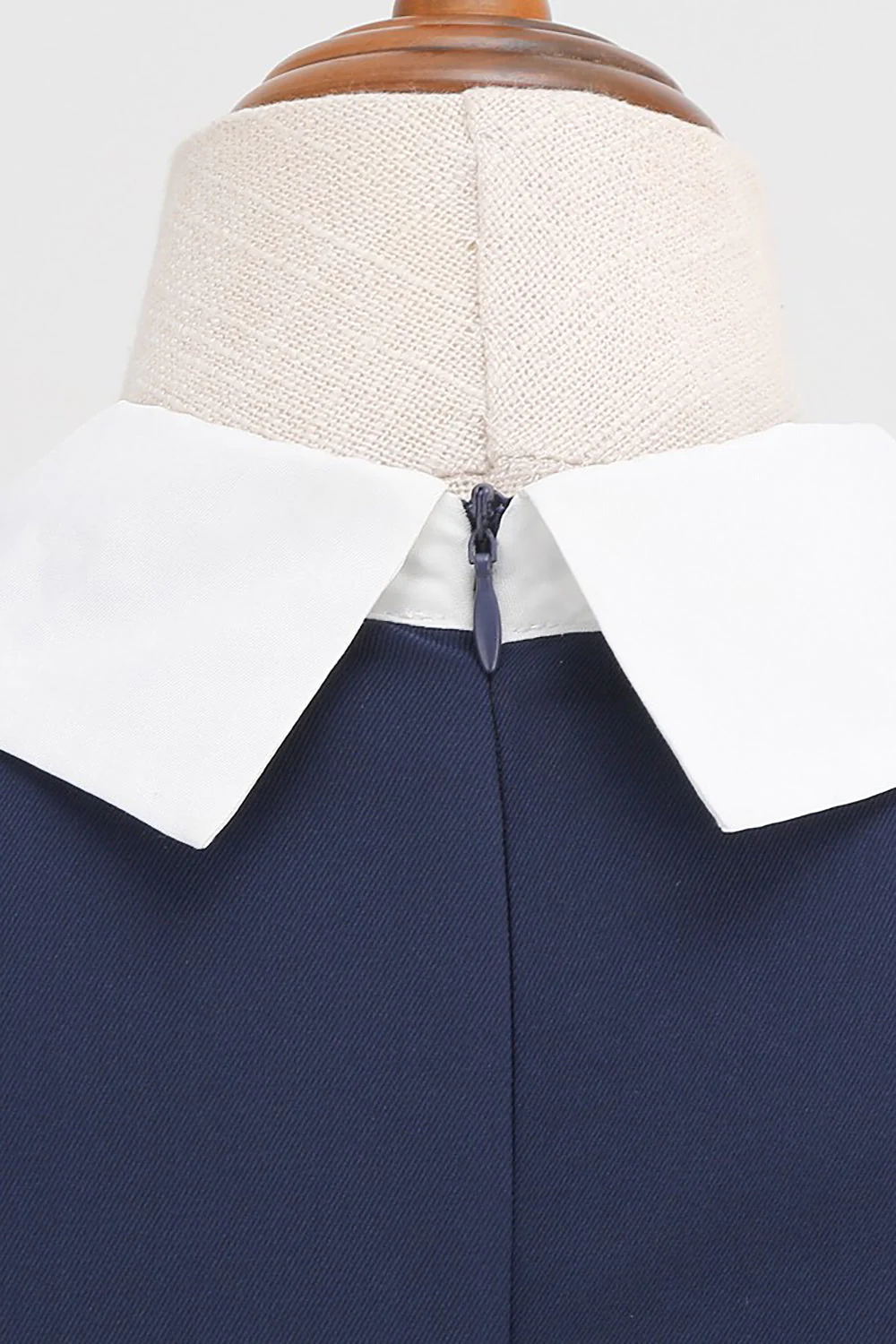 Jewel Neck Navy 1950s Dress with Bowknot - Image 6