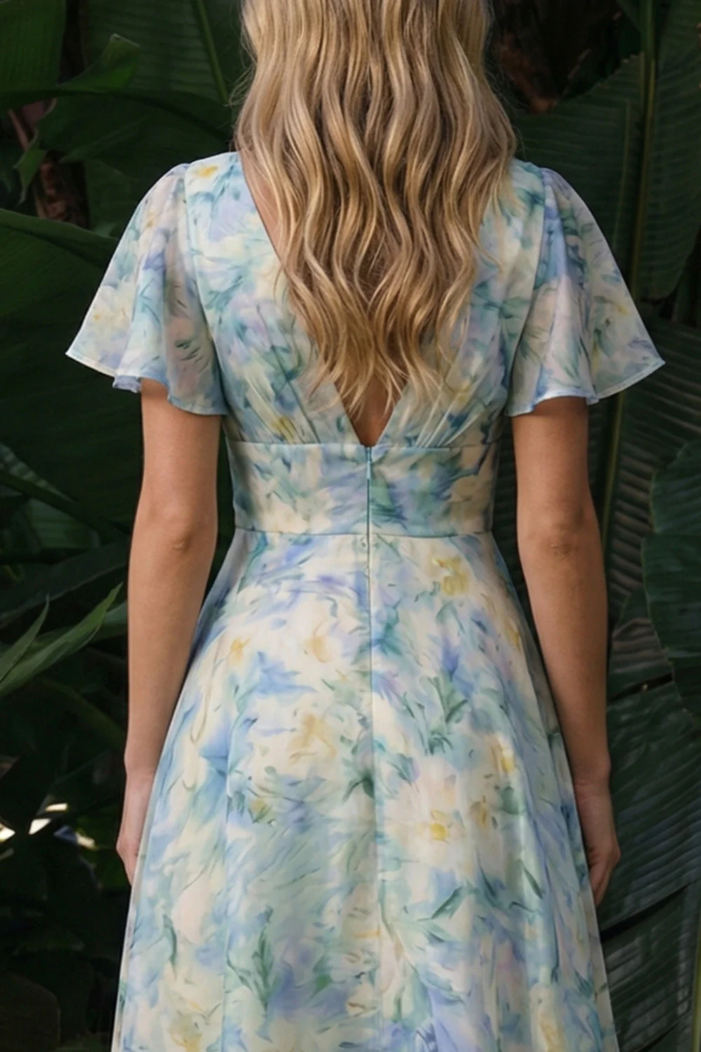 Light GreenV-Neck A Line Maxi Floral Dress with Short Sleeves - Image 4