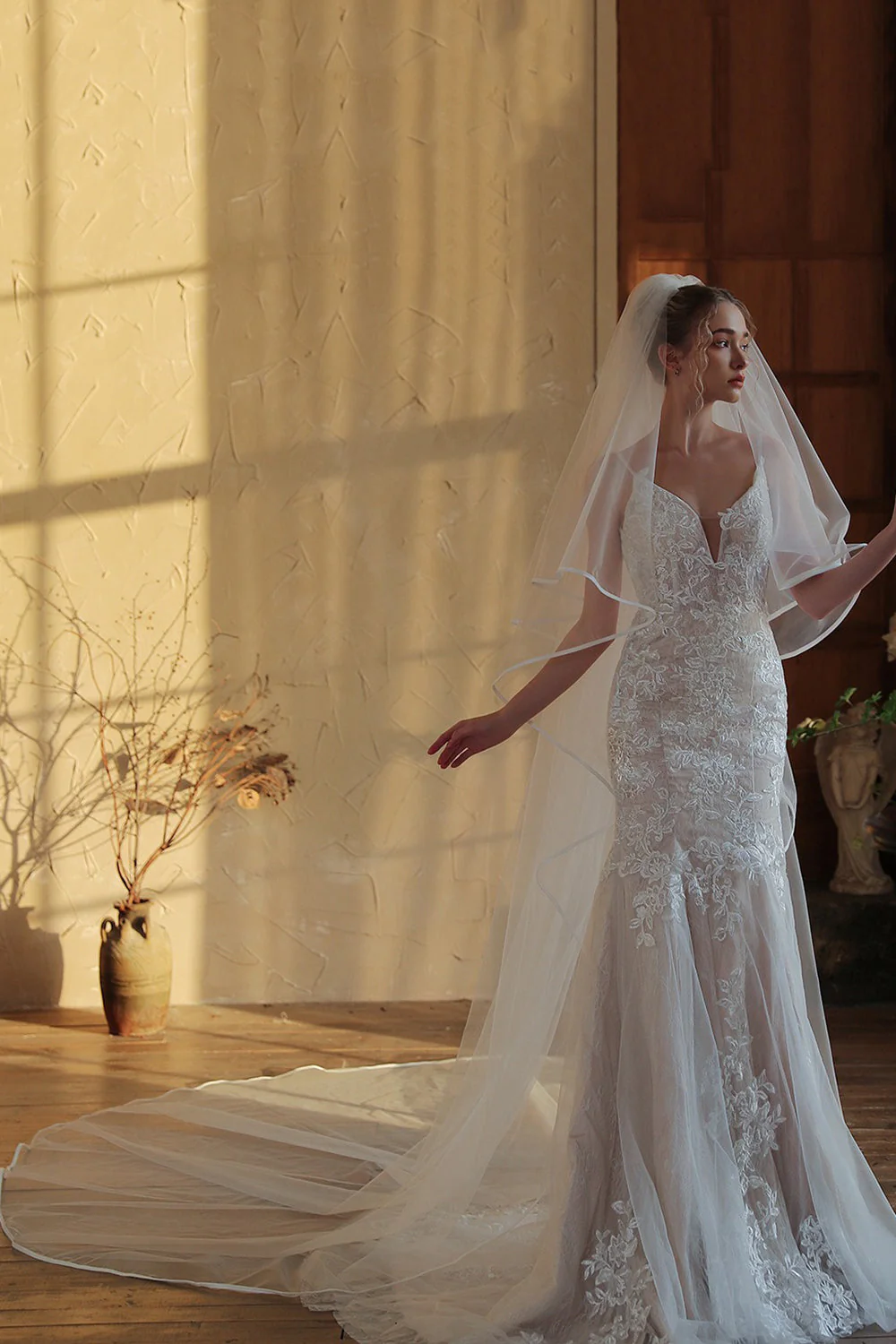 Long Ivory Tulle Wedding Veil - Image 3