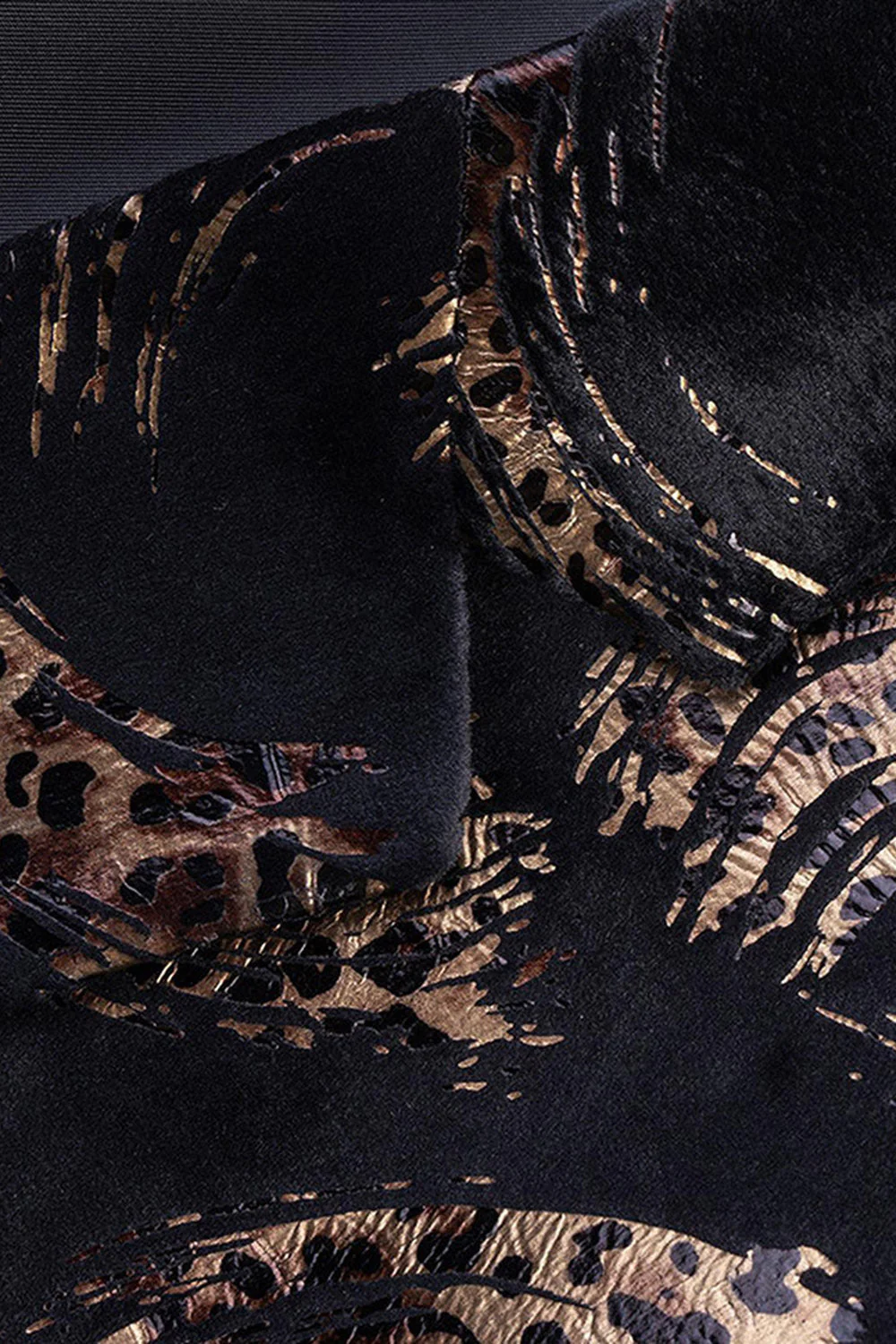 Men's Black Golden Printed Notched Lapel Prom Blazer - Image 3