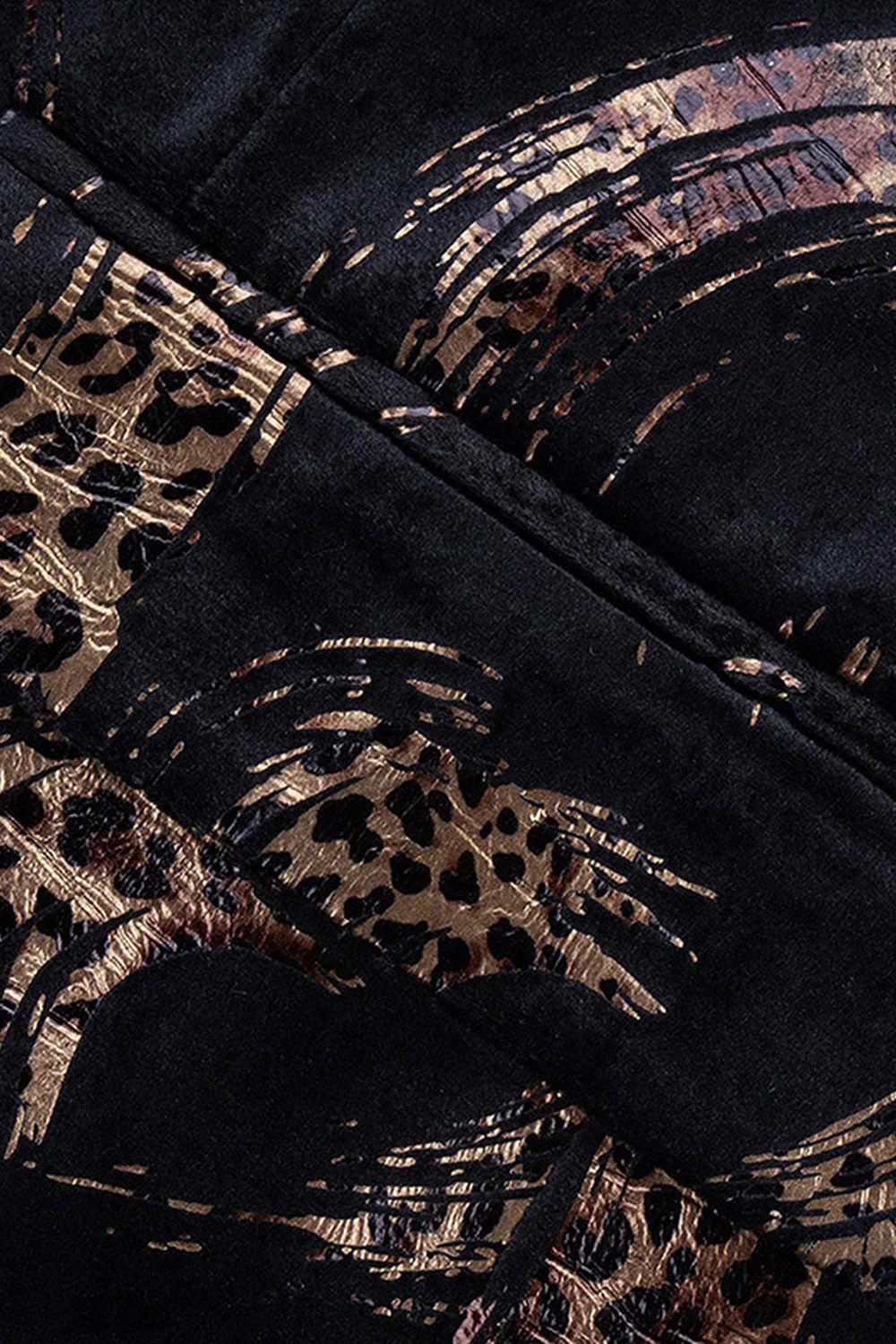 Men's Black Golden Printed Notched Lapel Prom Blazer - Image 4