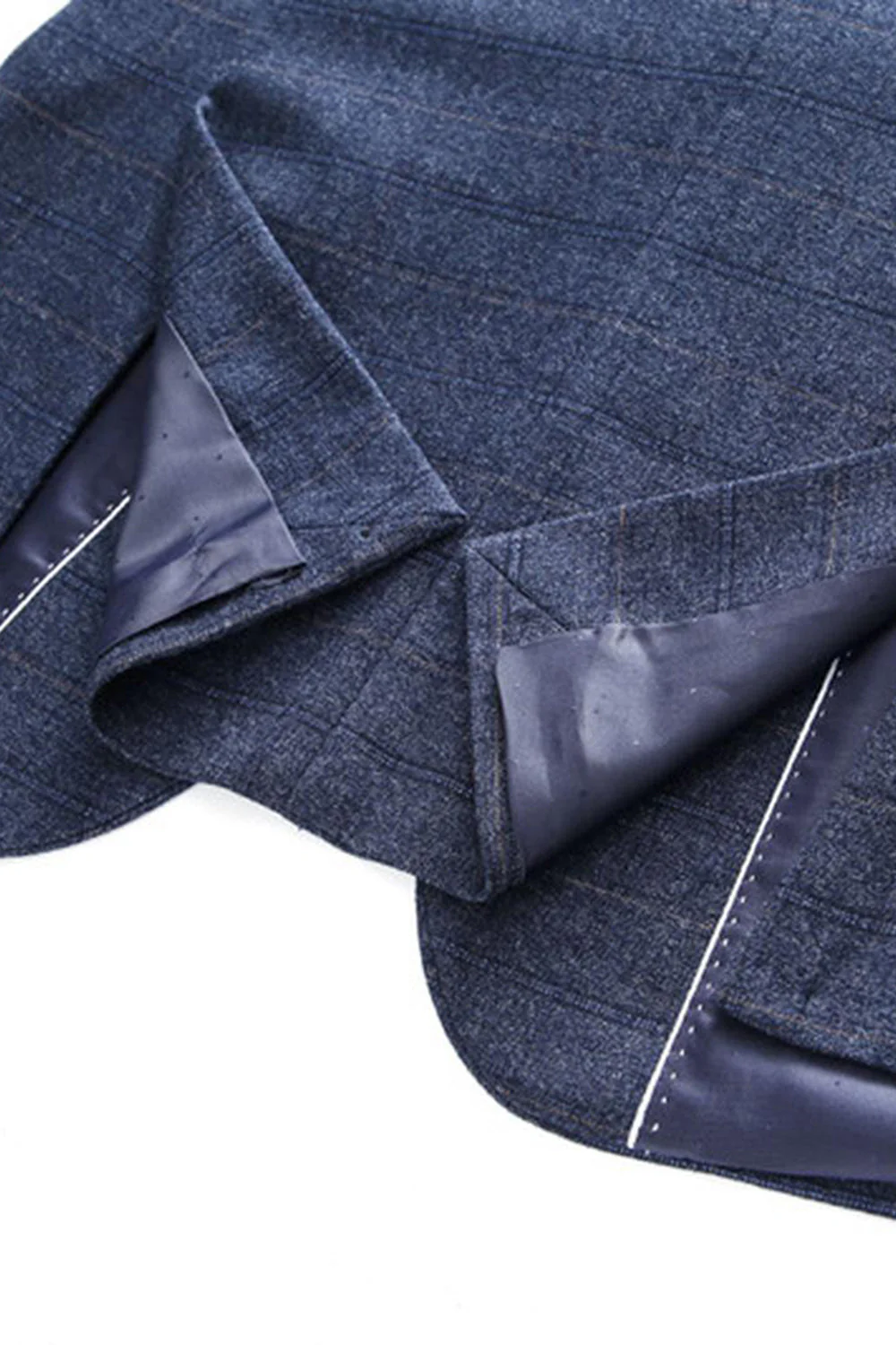 Men's Dark Blue Plaid Notched Lapel 3 Pieces Prom Suits - Image 9