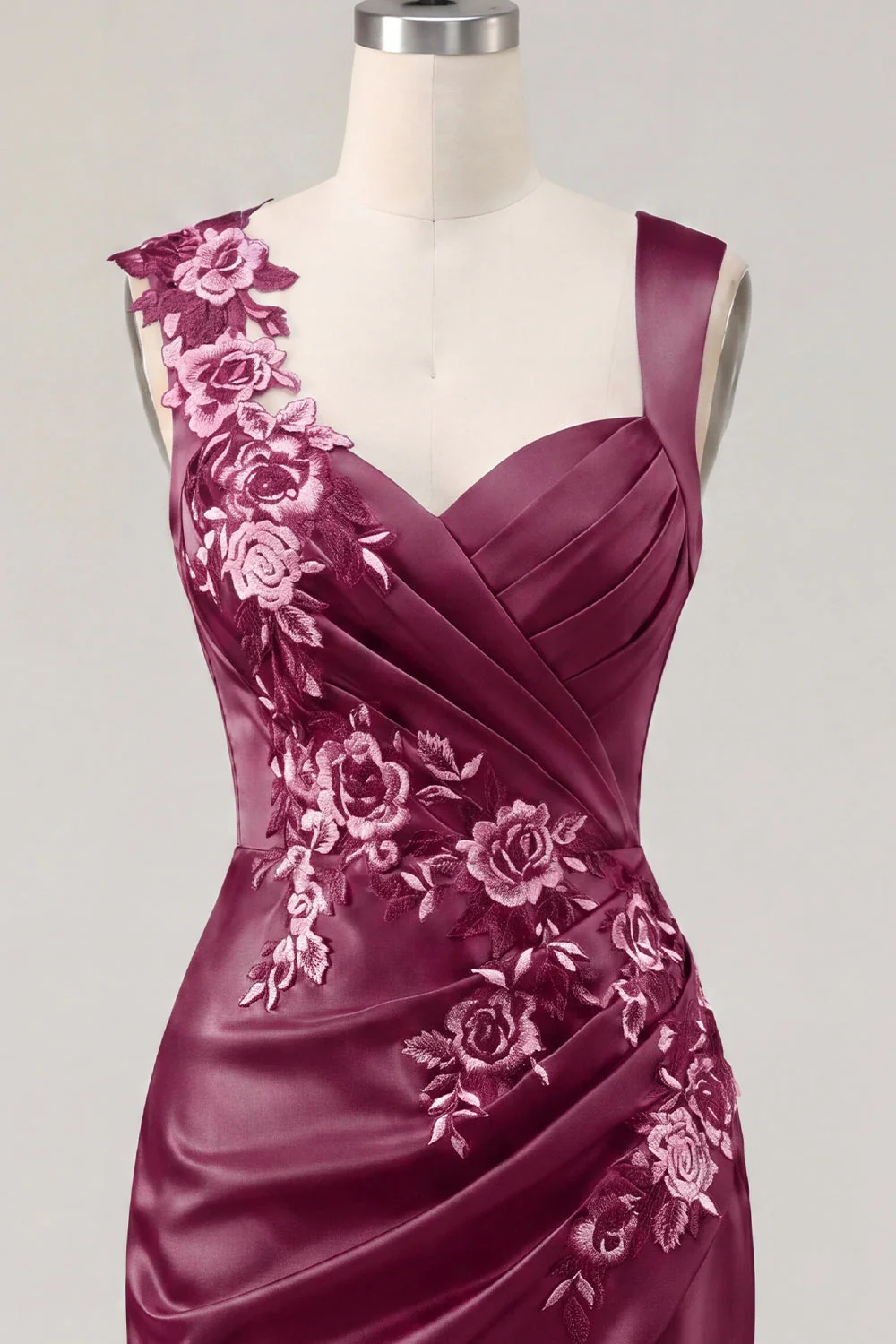 Navy Bodycon Satin Ruched Embroidered Cocktail Dress - Image 9