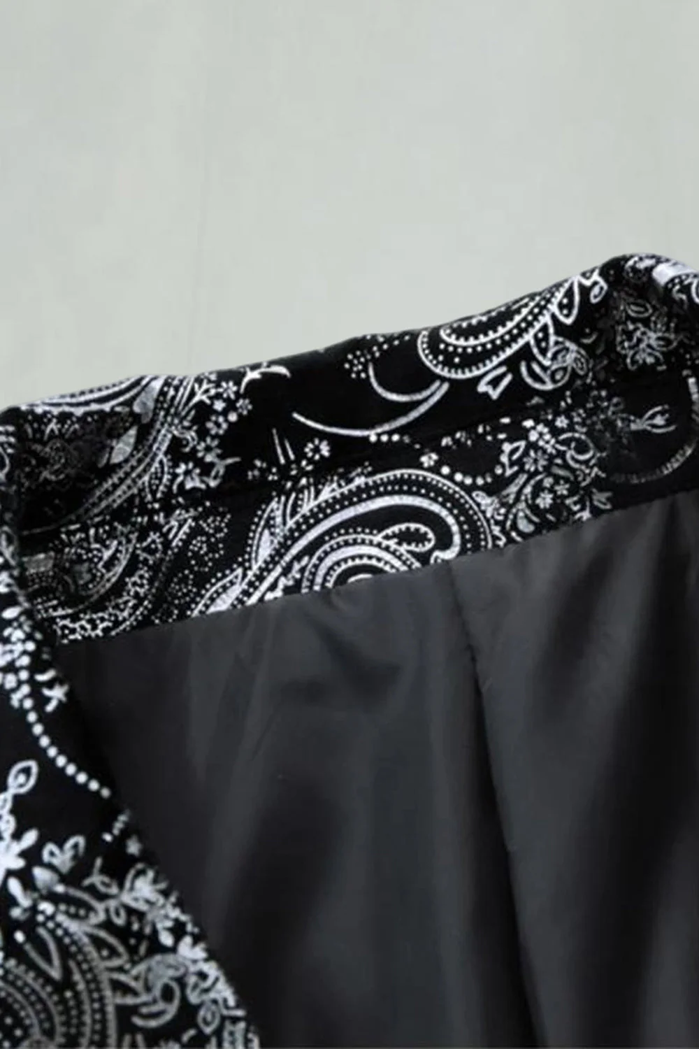 Notched Lapel Silver Jacquard Men's Prom Blazer - Image 4