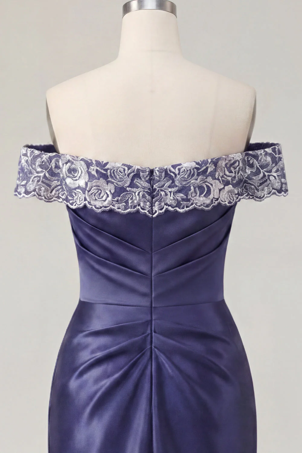 Off the Shoulder Navy Embroidered Ruched Bodycon Cocktail Dress - Image 6