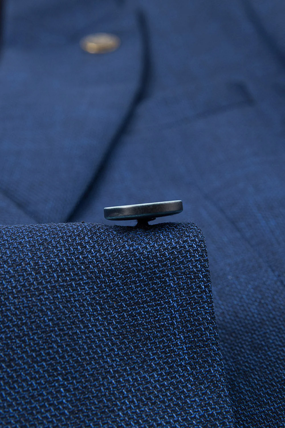 Peacock Blue Peak Lapel One Button 3 Piece Men's Suits - Image 7